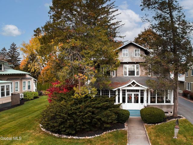 6 Manning Boulevard, Albany, NY 12203