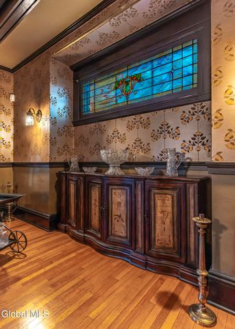 6 Manning Boulevard, Albany, NY 12203