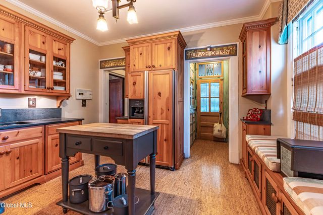 6 Manning Boulevard, Albany, NY 12203