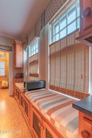 6 Manning Boulevard, Albany, NY 12203