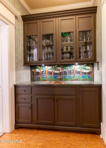 6 Manning Boulevard, Albany, NY 12203