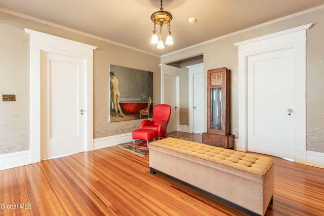 6 Manning Boulevard, Albany, NY 12203