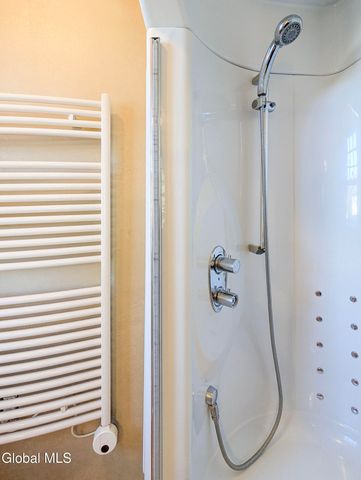 6 Manning Boulevard, Albany, NY 12203