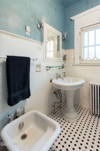 6 Manning Boulevard, Albany, NY 12203