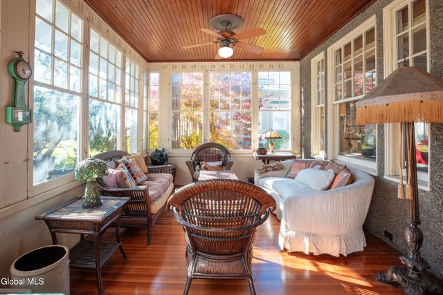 6 Manning Boulevard, Albany, NY 12203