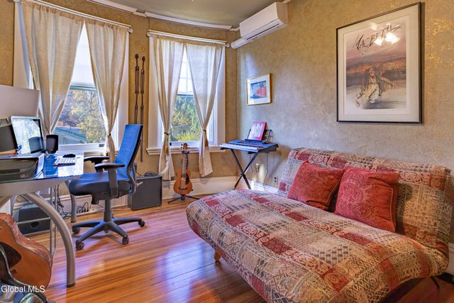 6 Manning Boulevard, Albany, NY 12203