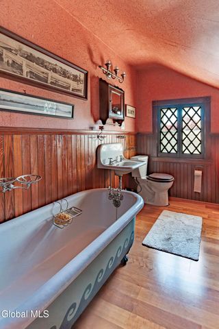 6 Manning Boulevard, Albany, NY 12203