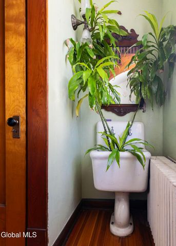 6 Manning Boulevard, Albany, NY 12203