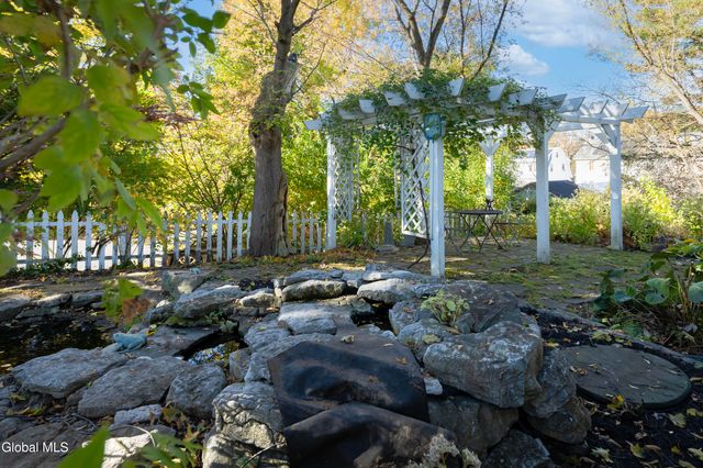 6 Manning Boulevard, Albany, NY 12203