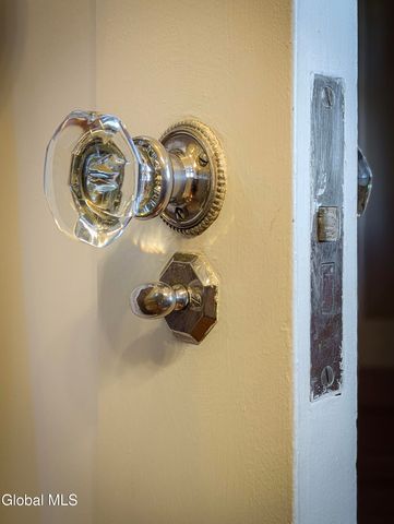 6 Manning Boulevard, Albany, NY 12203