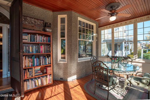 6 Manning Boulevard, Albany, NY 12203