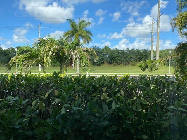 300 La Mancha Avenue, Royal Palm Beach, FL 33411