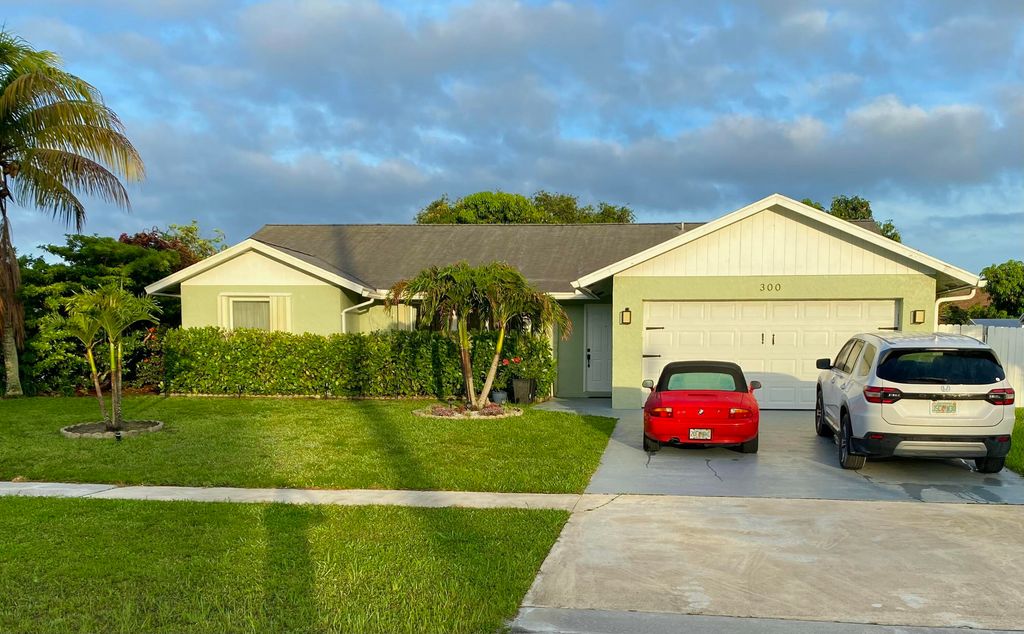 300 La Mancha Avenue, Royal Palm Beach, FL 33411