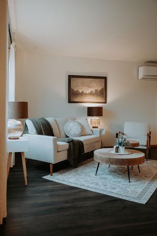 2012 ROBERTS AVENUE, Oshkosh, WI 54904