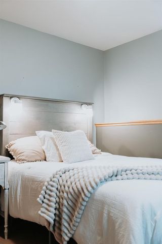 2012 ROBERTS AVENUE, Oshkosh, WI 54904