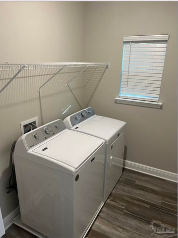 618 Rentz Ave, Pensacola, FL 32507