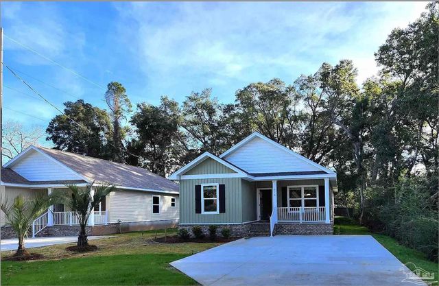 618 Rentz Ave, Pensacola, FL 32507