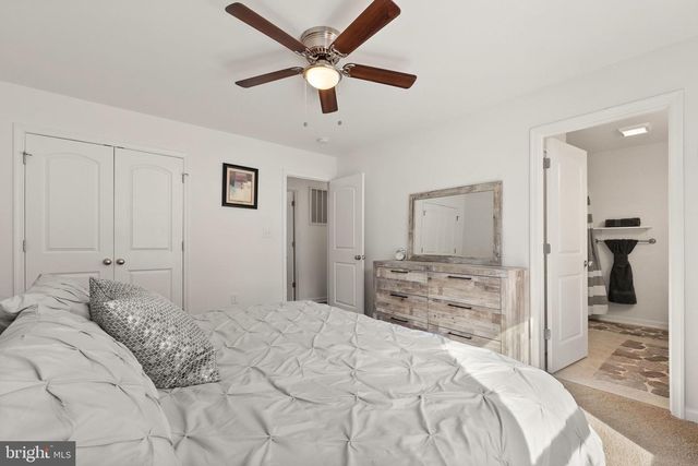 1442 JOHNNYCAKE LN, Harpers Ferry, WV 25425