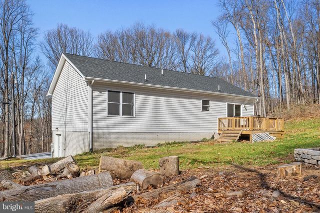 1442 JOHNNYCAKE LN, Harpers Ferry, WV 25425