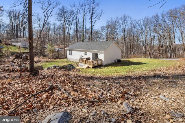1442 JOHNNYCAKE LN, Harpers Ferry, WV 25425