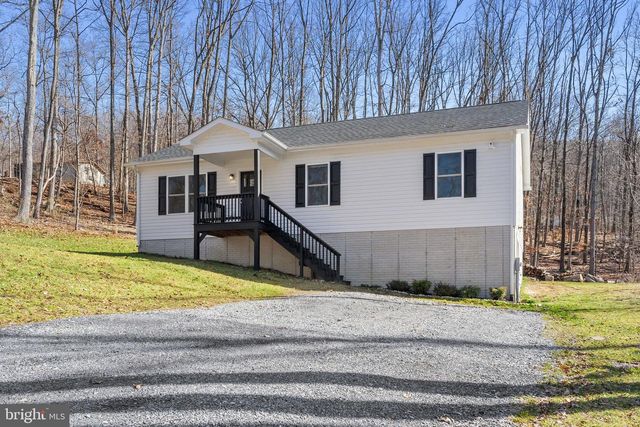 1442 JOHNNYCAKE LN, Harpers Ferry, WV 25425