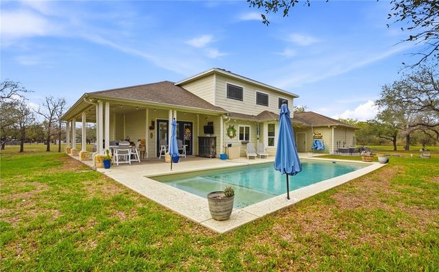 9667 CR 628, Sinton, TX 78387