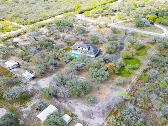 9667 CR 628, Sinton, TX 78387