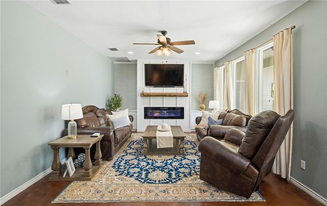 9667 CR 628, Sinton, TX 78387