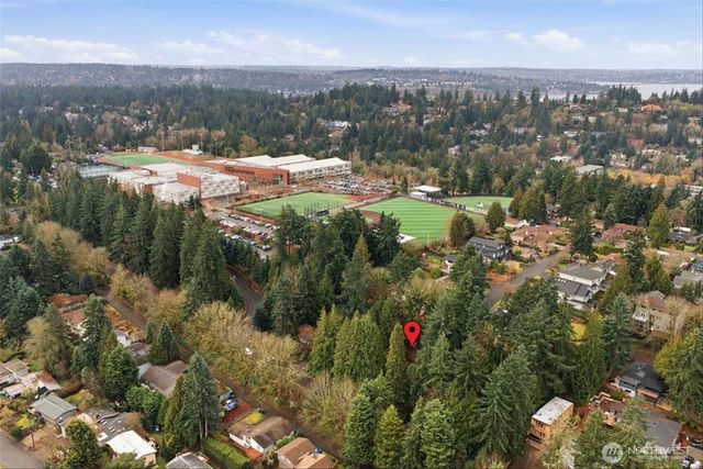339 108th Avenue SE, Bellevue, WA 98004