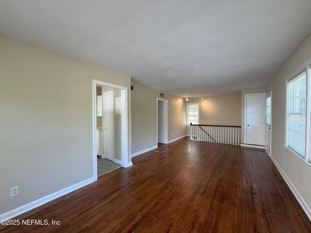 2925 OAK Street, Jacksonville, FL 32205
