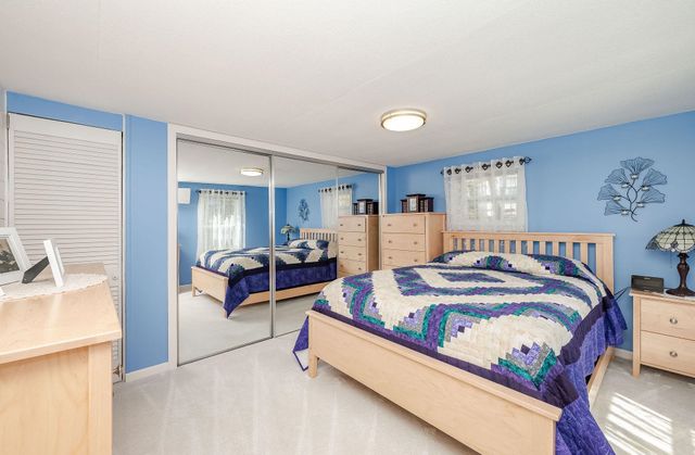 27 Ithica Lane, Newmarket, NH 03857