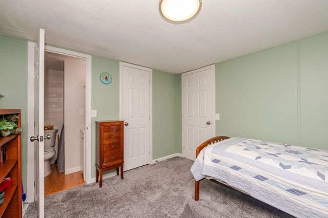 27 Ithica Lane, Newmarket, NH 03857
