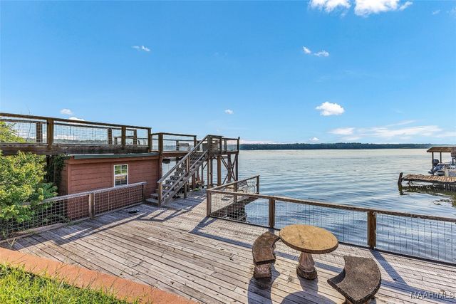813 Lake Region Circle, Wetumpka, AL 36092