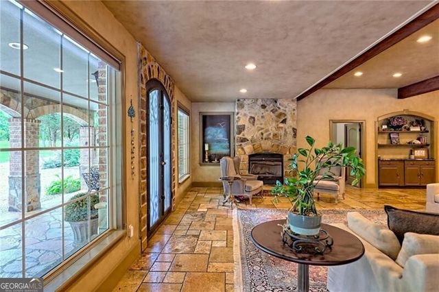 1422 Wolffork Road, Rabun Gap, GA 30568