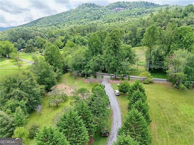 1422 Wolffork Road, Rabun Gap, GA 30568