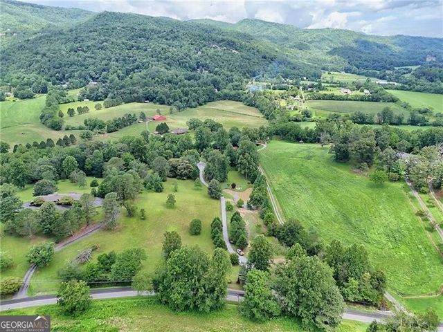 1422 Wolffork Road, Rabun Gap, GA 30568