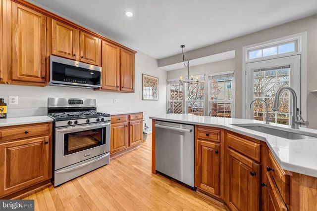 43788 VIRGINIA MANOR TER, Ashburn, VA 20148