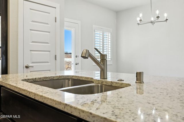 5728 Adamsville Avenue, El Paso, TX 79934