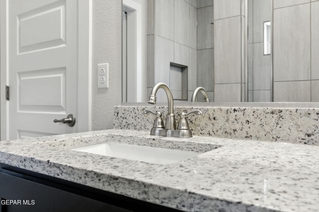 5728 Adamsville Avenue, El Paso, TX 79934