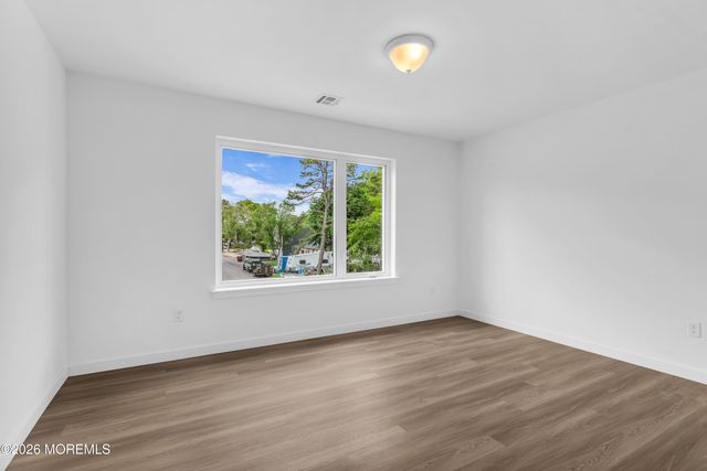 389 Southern Boulevard, Bayville, NJ 08721