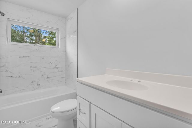 389 Southern Boulevard, Bayville, NJ 08721