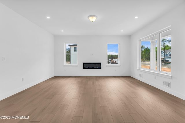 389 Southern Boulevard, Bayville, NJ 08721