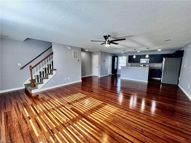 5804 Miss Coral CT, Virginia Beach, VA 23462