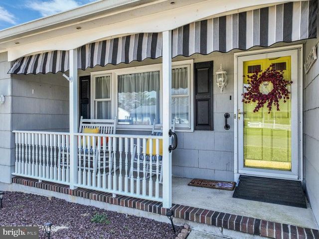 113 GEORGETOWN RD, Toms River, NJ 08757