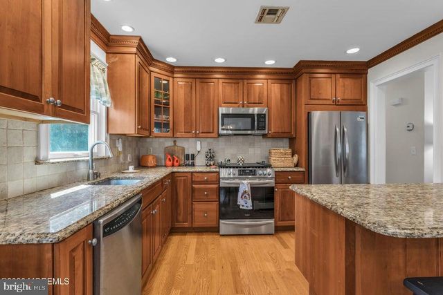 113 GEORGETOWN RD, Toms River, NJ 08757