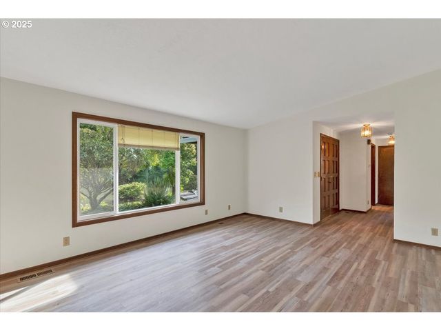 2520 S CRESTLINE Dr, Waldport, OR 97394