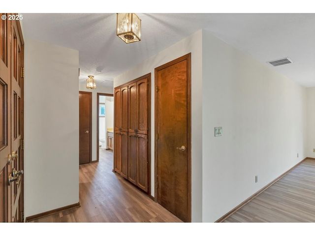 2520 S CRESTLINE Dr, Waldport, OR 97394