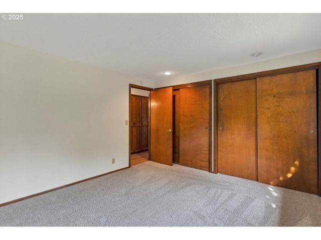 2520 S CRESTLINE Dr, Waldport, OR 97394