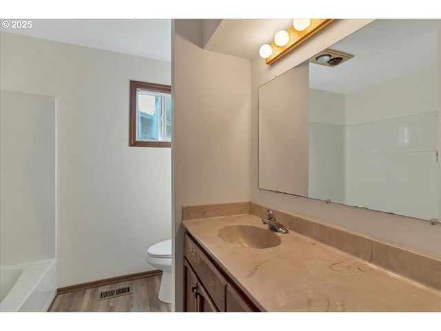 2520 S CRESTLINE Dr, Waldport, OR 97394