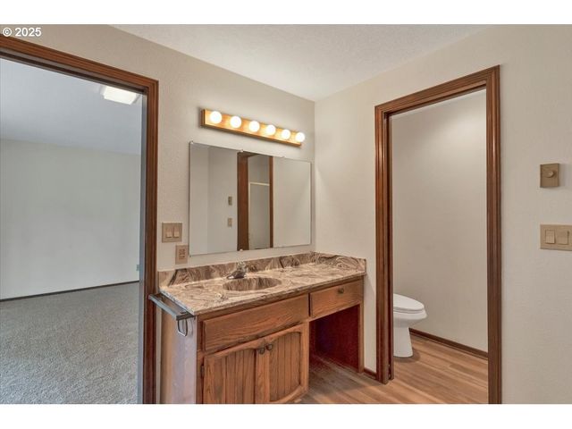 2520 S CRESTLINE Dr, Waldport, OR 97394